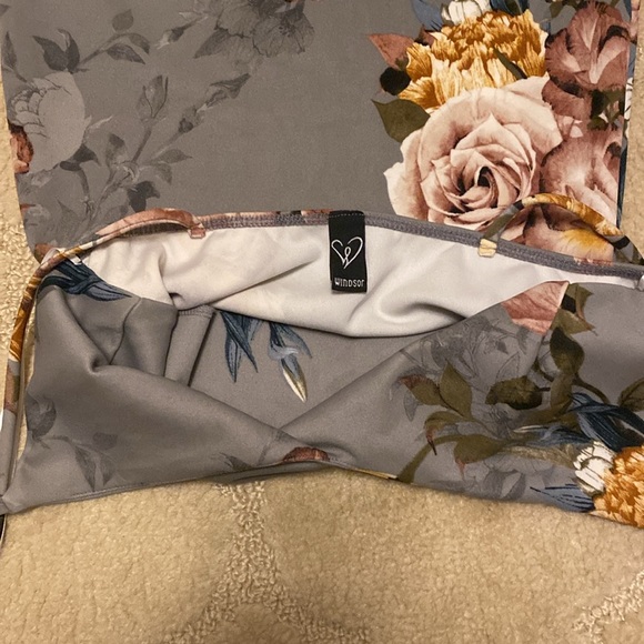 Floral Dress NWOT - Picture 3 of 3